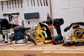 "ابزارآلات شارژی از منظر محیط زیست: پایداری و کارآیی انرژی"